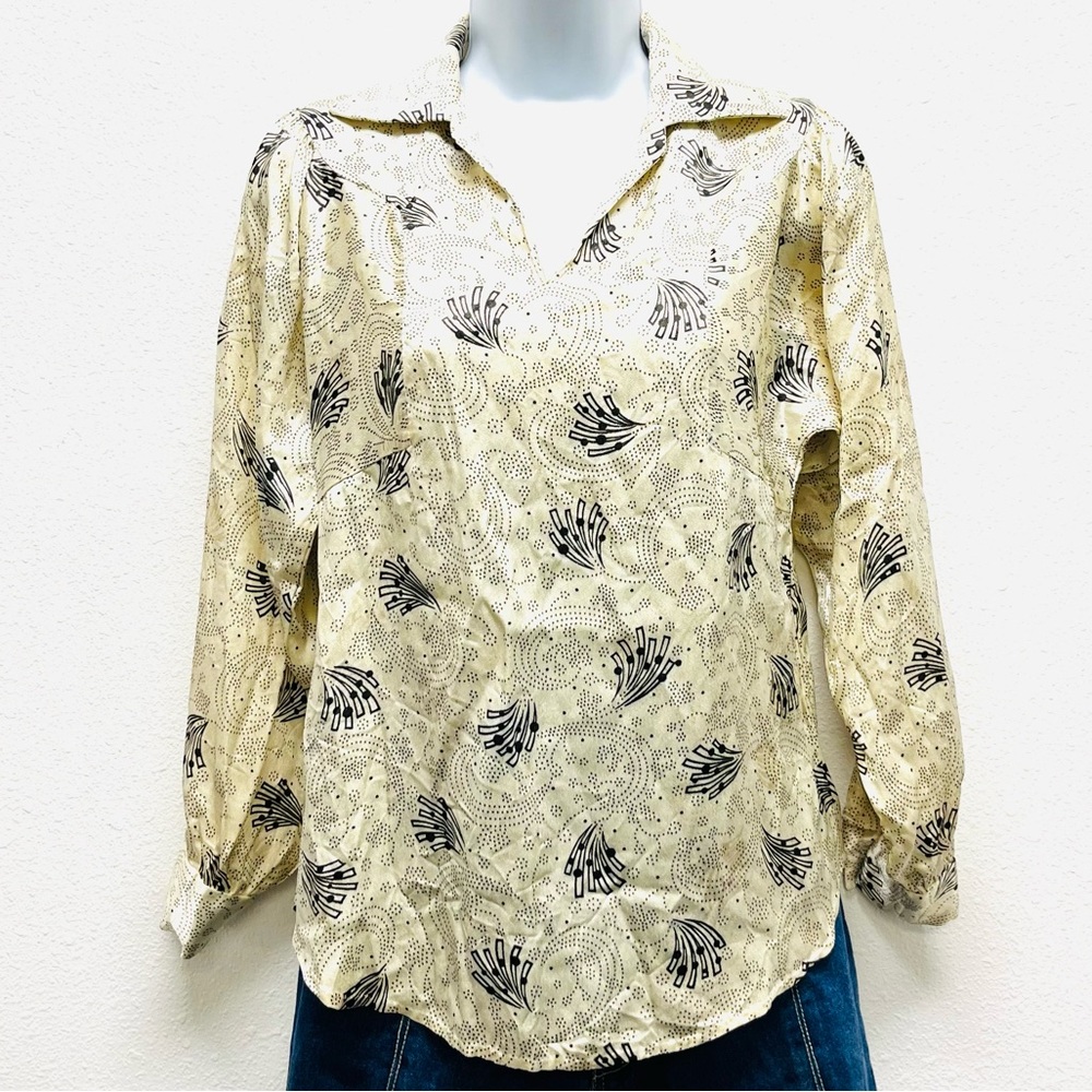 Vintage Retro Patterned Pull Over Collared Blouse - image 1